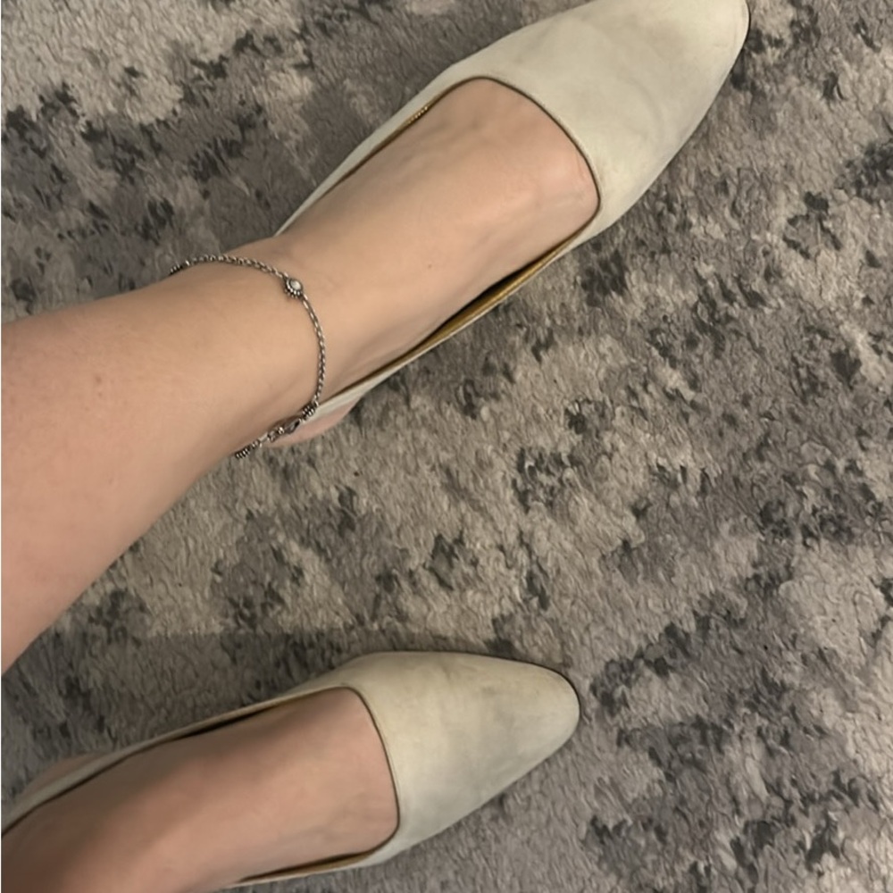 Elegant Cream Women's Malono Blahnik sandals